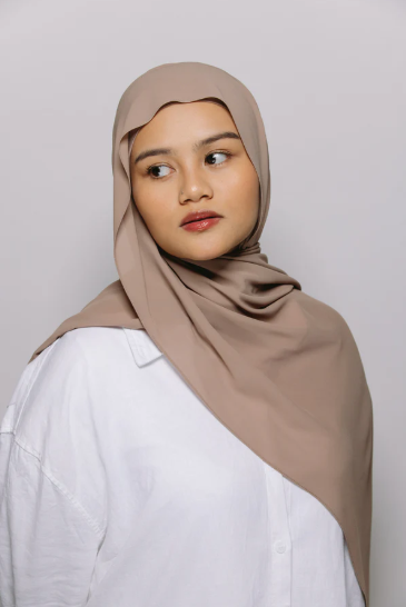 Mocha Mist — Instant Chiffon Hijab with Built-in Magnets