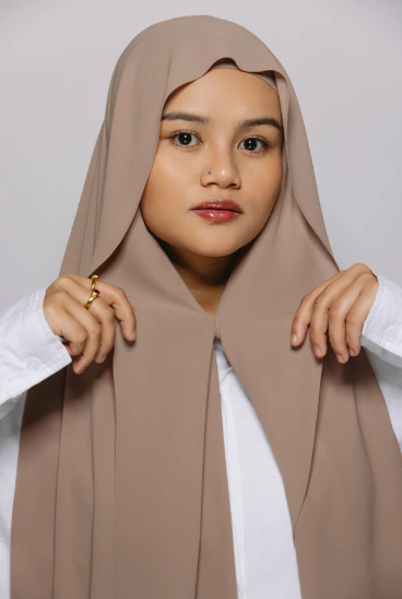 Mocha Mist — Instant Chiffon Hijab with Built-in Magnets
