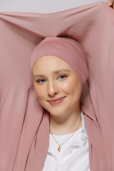 Dusty Rose — Instant Chiffon Hijab with Built-in Magnets